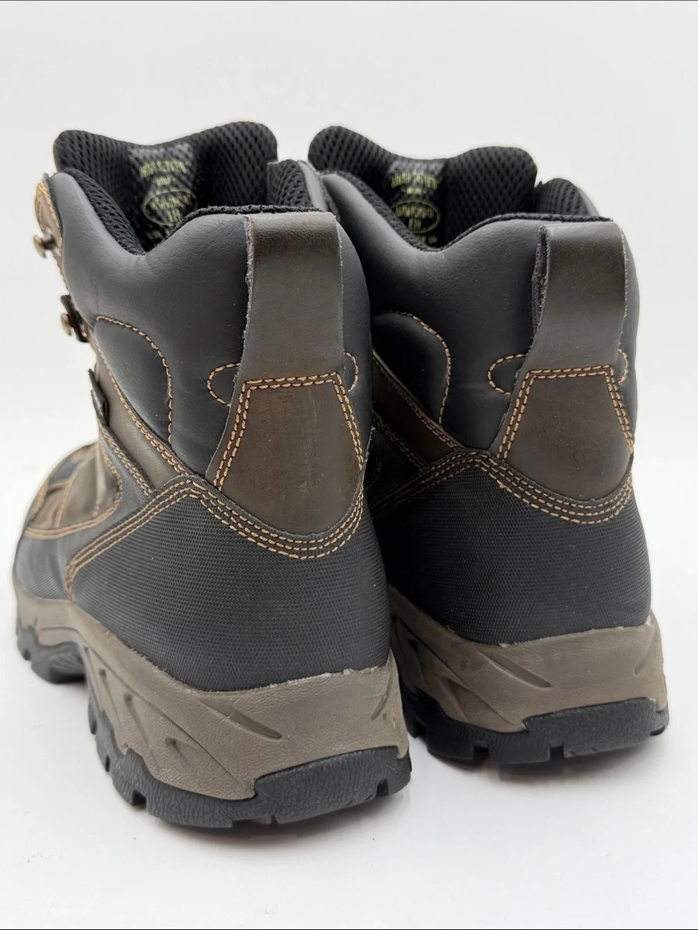 RED WING IRISH SETTER sz11 Ely Rugged Waterproof Work Boots